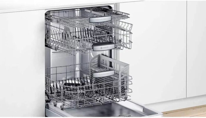 Bosch SHXM88Z75N 24″ 800 Series Built-in Dishwasher - Image 4