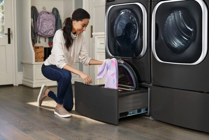 LG – SideKick 1.0 Cu. Ft. High-Efficiency Smart Top Load Pedestal Washer with 3-Motion Technology – Black steel - Image 6