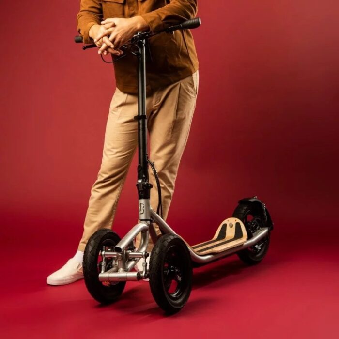 8TEV C12 Roam 3-Wheeler Electric Scooter - Image 4