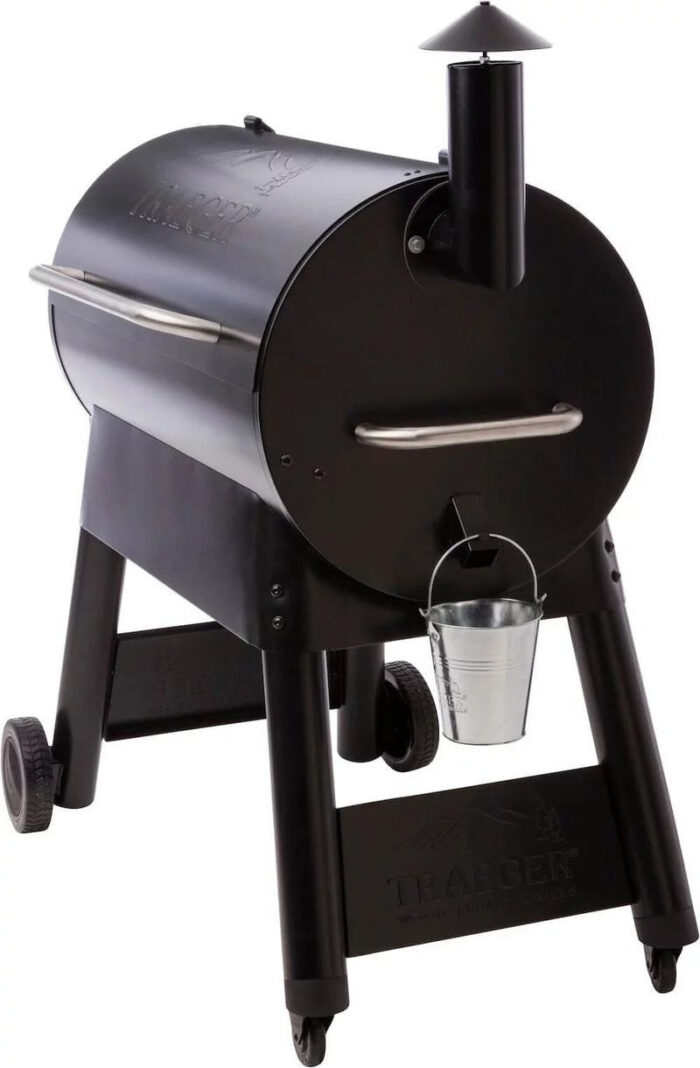 Traeger Pro Series 34 Bronze Pellet Grill - Image 3